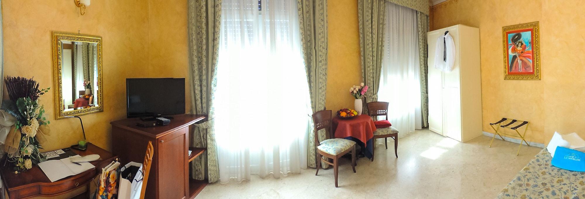 Hotel Lungomare Реджо-ди-Калабрия Экстерьер фото