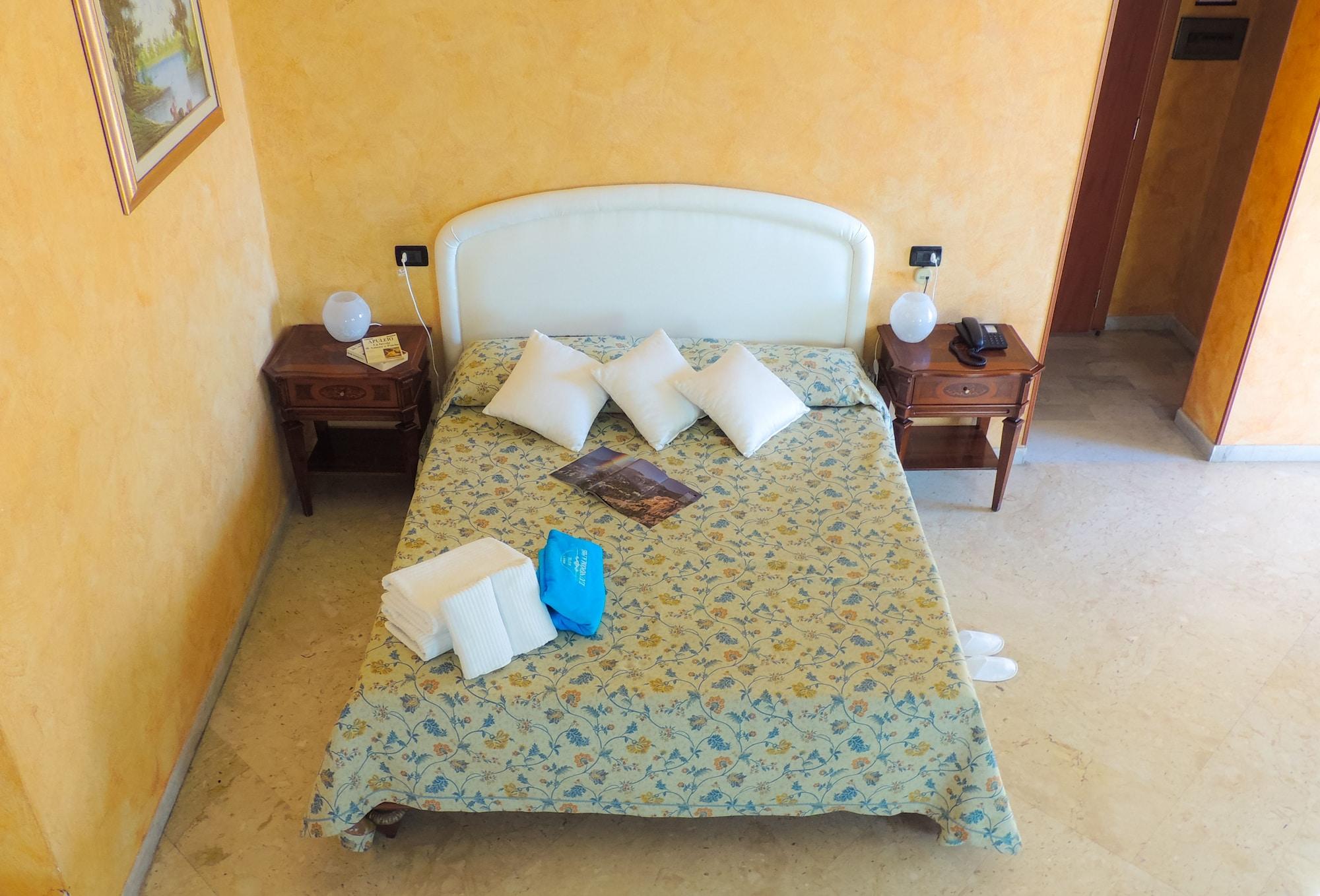 Hotel Lungomare Реджо-ди-Калабрия Экстерьер фото